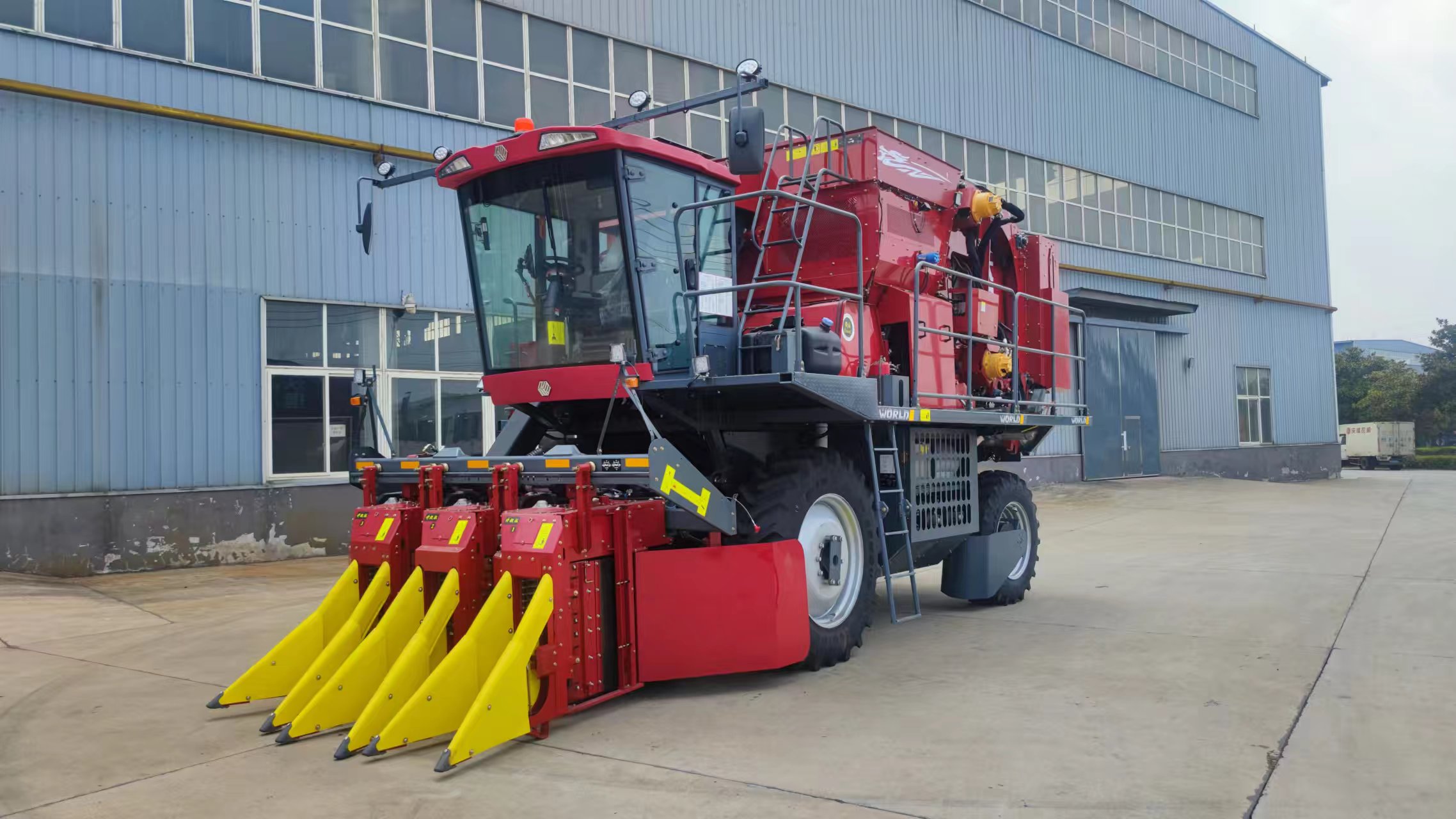 M&aacute;y gặt b&ocirc;ng 3 d&ograve;ng (5)